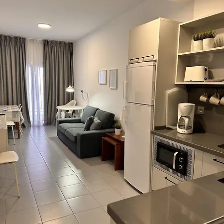 First Line With Terrace In Canteras Beach. Apartman *