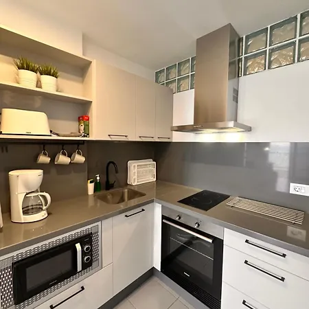 First Line With Terrace In Canteras Beach. Apartman